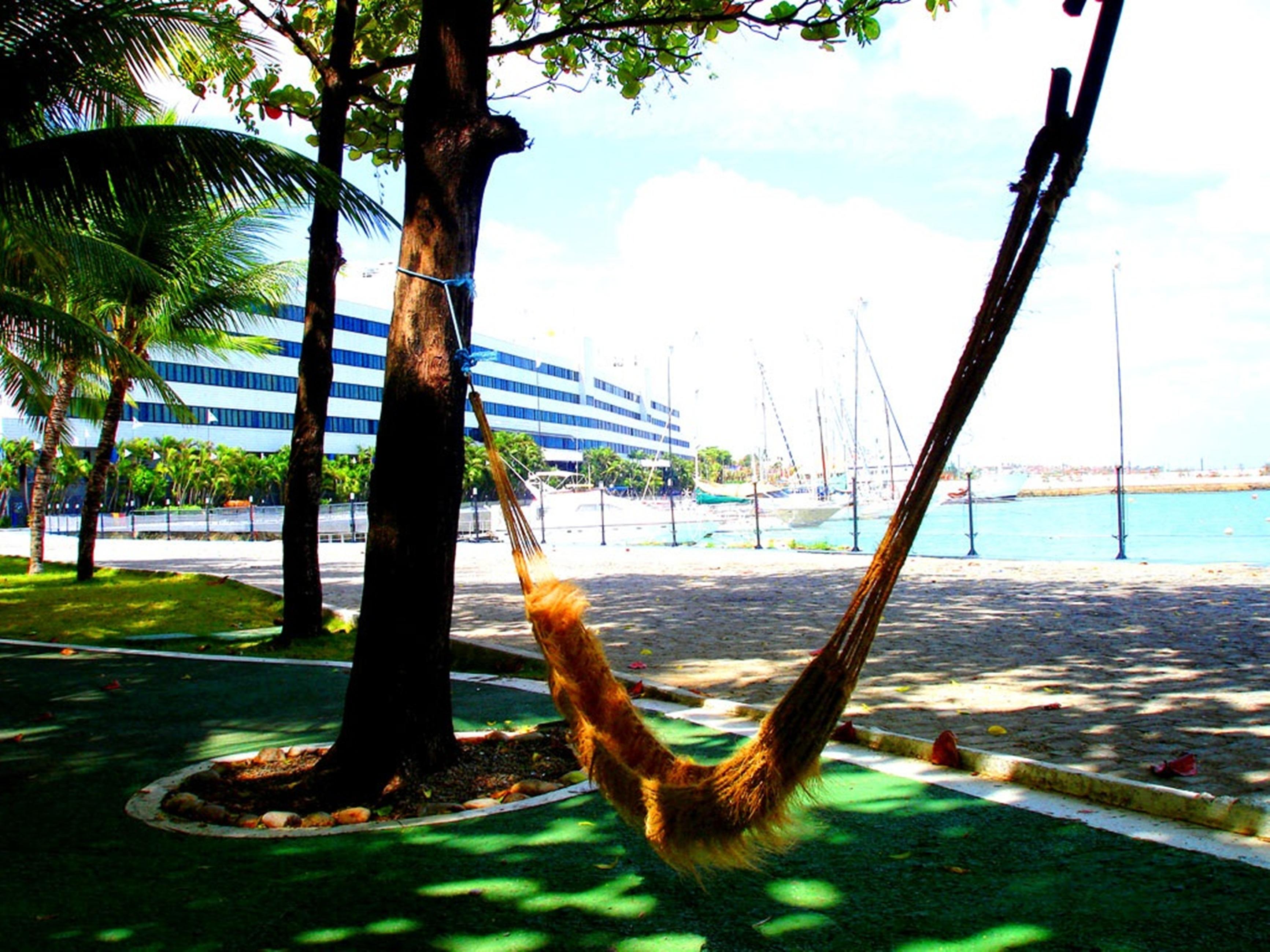 Marina Park Hotel Fortaleza  Bagian luar foto The anchor of the USS Maine