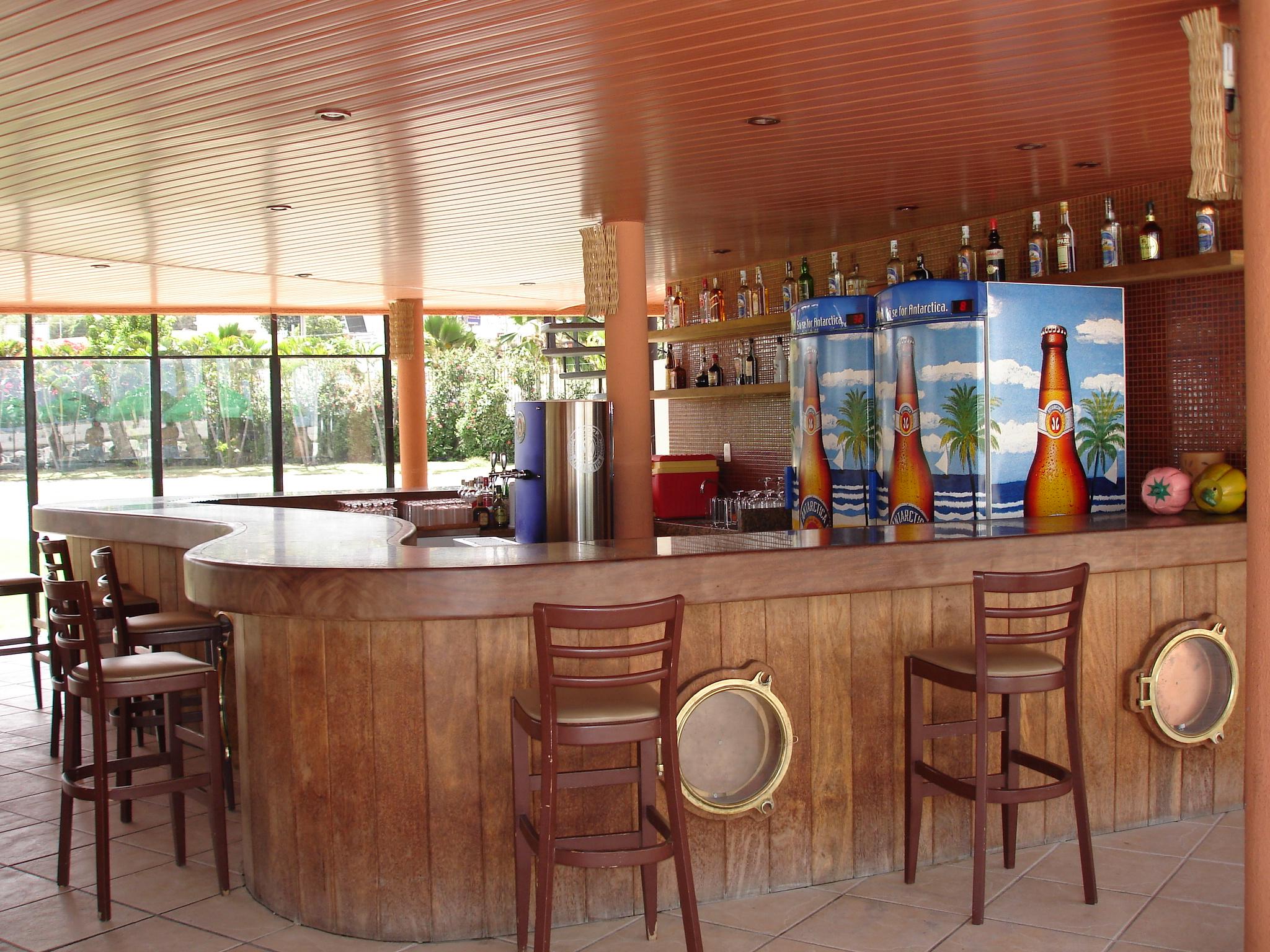 Marina Park Hotel Fortaleza  Bagian luar foto A poolside bar