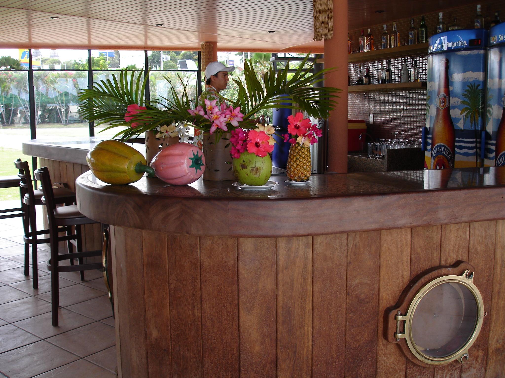 Marina Park Hotel Fortaleza  Bagian luar foto A tiki bar in Hawaii