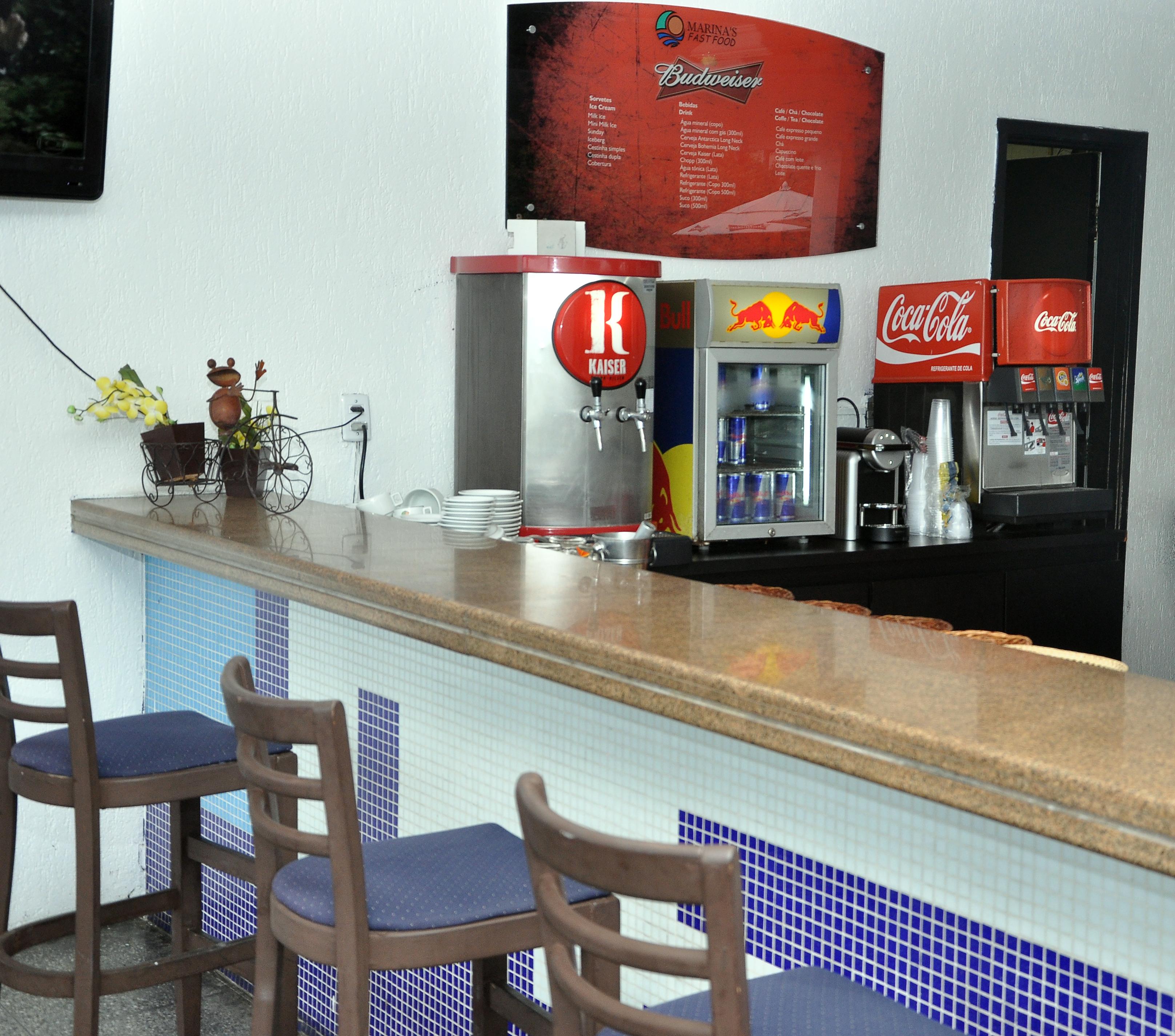 Marina Park Hotel Fortaleza  Bagian luar foto A 3D rendering of a bar